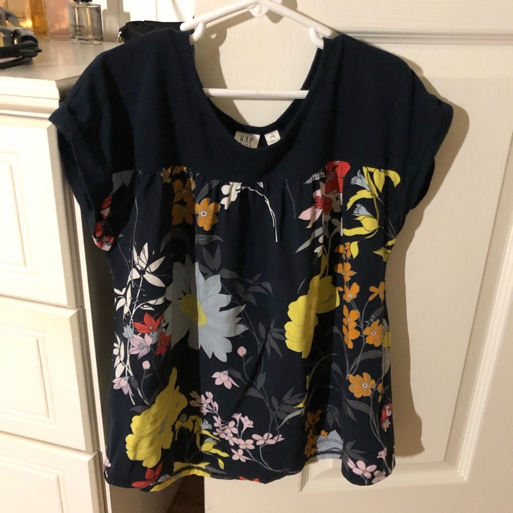 Girl flower blouse